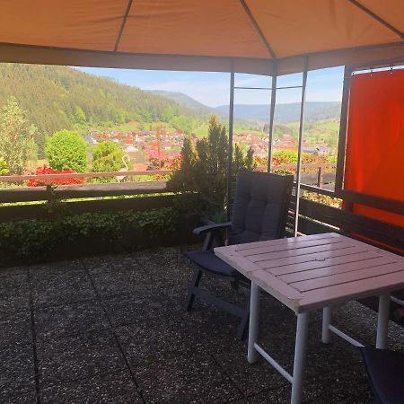 Appartement Mit Herrlicher Aussicht Uebers Murgtal Baiersbronn Bagian luar foto