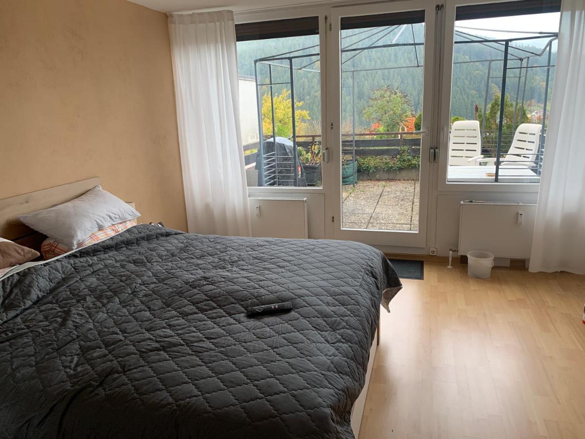 Appartement Mit Herrlicher Aussicht Uebers Murgtal Baiersbronn Bagian luar foto