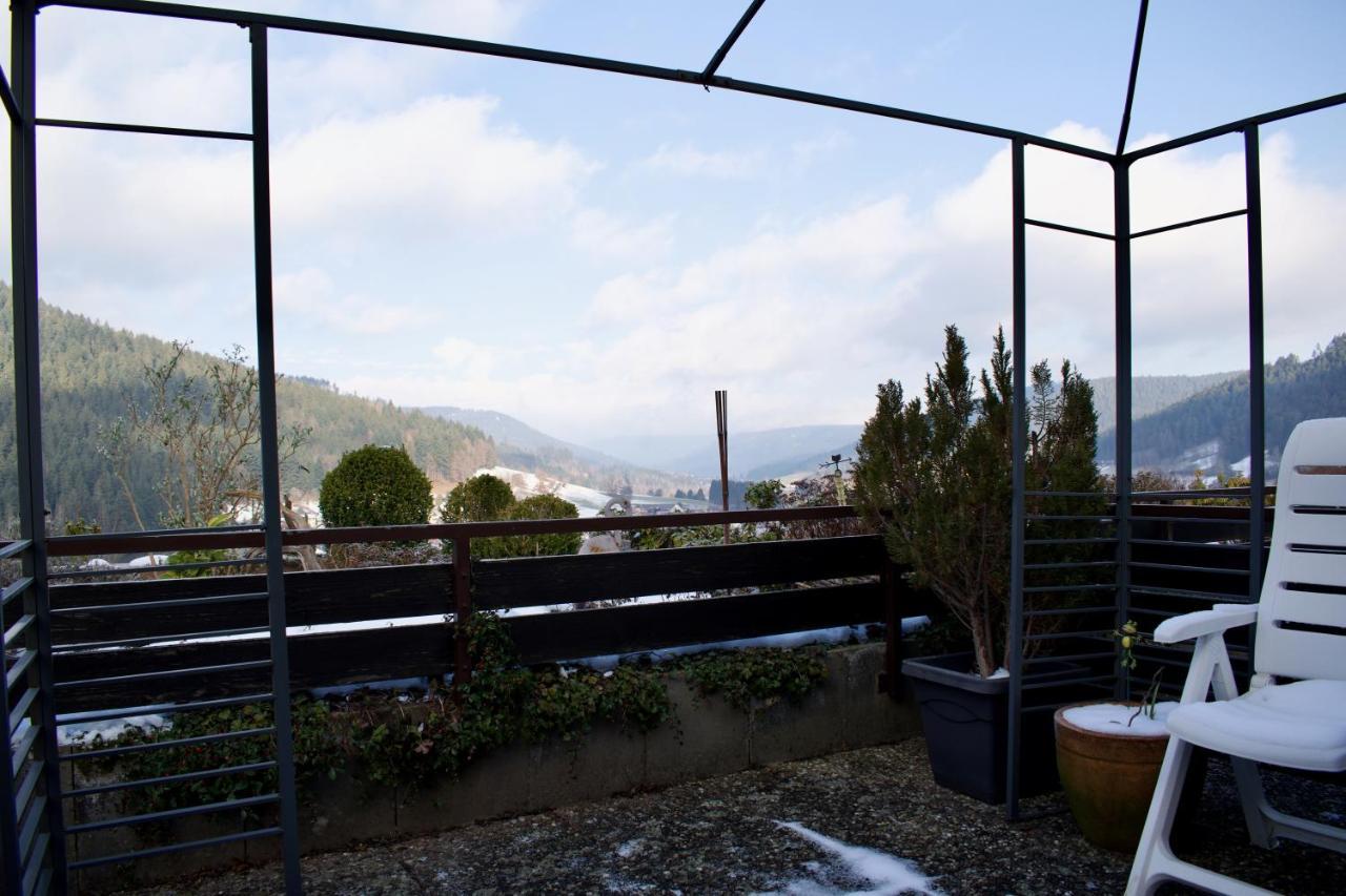 Appartement Mit Herrlicher Aussicht Uebers Murgtal Baiersbronn Bagian luar foto